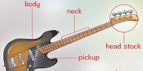 Lær dig selv at spille basguitar