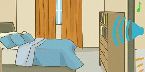 Sover med meget larm