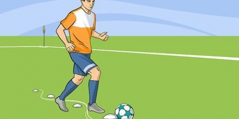 Spille fodbold