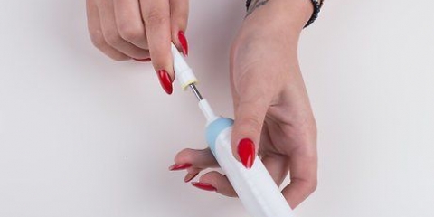 Fjernelse af sort snavs fra en philips sonicare