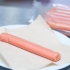 Varm en hotdog op i mikrobølgeovnen