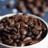 At lave kaffe med en kaffepresse
