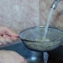 Tilberedning af quinoa i en riskoger
